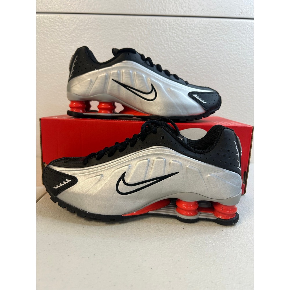 Nike Shox R4 GS Metallic Silver Black Comet Red 6Y #1922 #1924